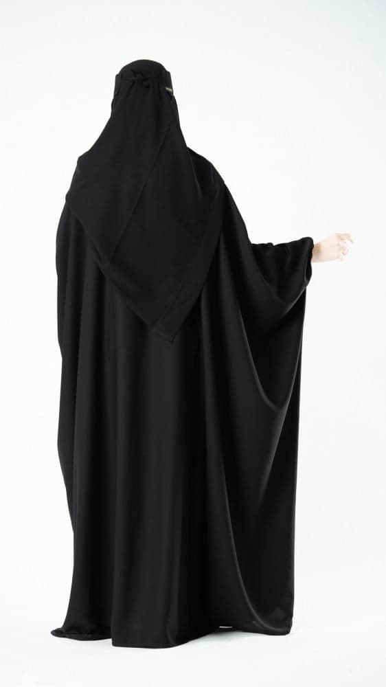 عباية رأس بخيط على الاصبع