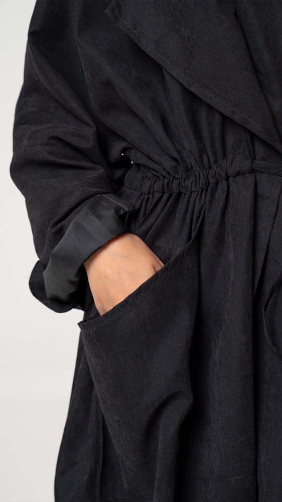 عباية بجيوب وربطه زم على الخصر