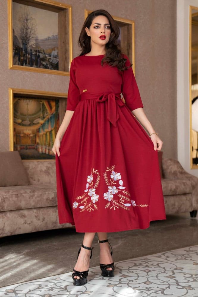 فستان عنابي مطرز طويل راقي