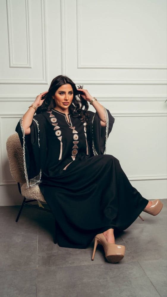 جلابية سوداء مع شك كريستال فخمة