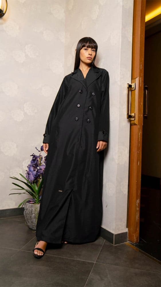 عباية بياقة رسمية وأزره