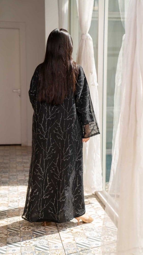 عباية قطعتين تنلبس سادة او للمناسبات