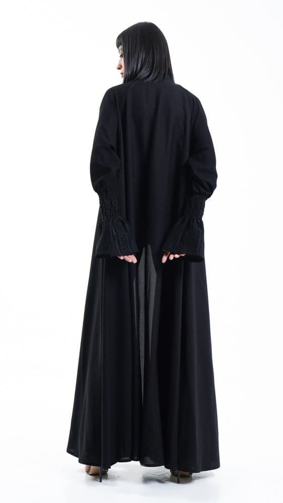 عباية مفتوحة باكمام كلوش مطاط