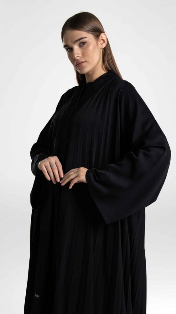 عباية مكسرة ناعمه