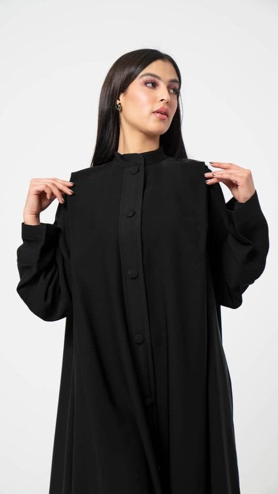 عباية كلوش بأزرة قماش