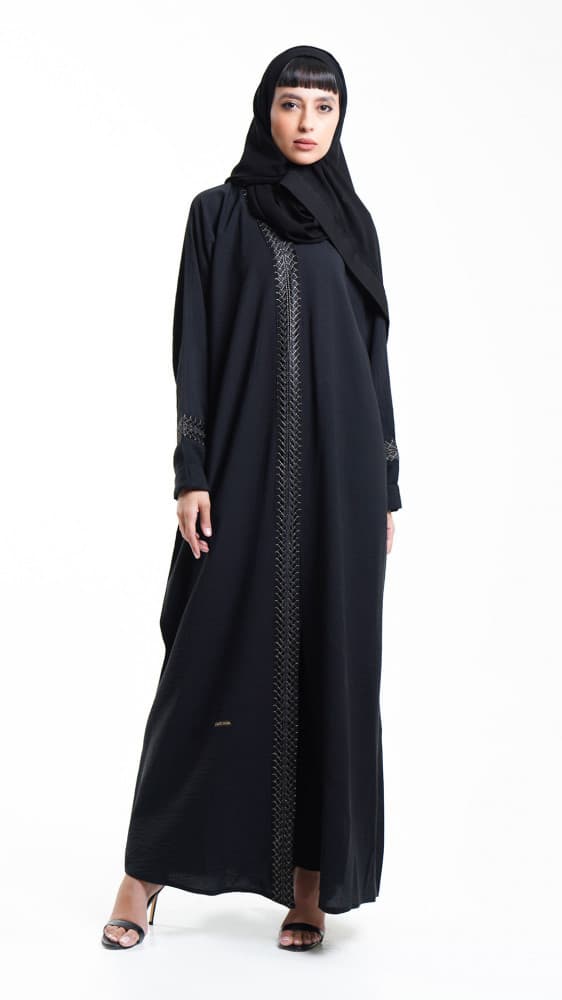 عباية بتطريز ذهبي