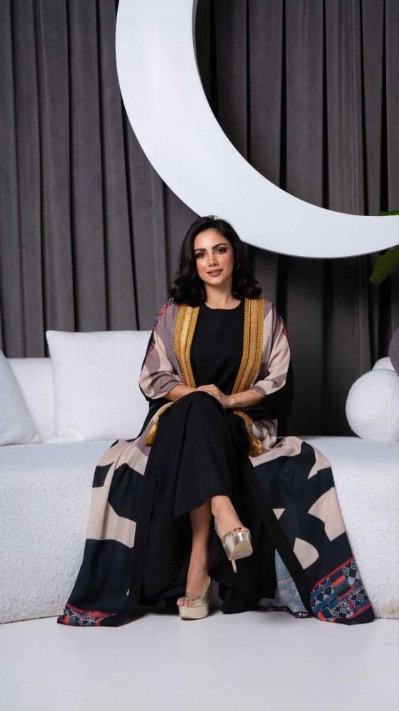 جلابية بشت قطعتين فخمة