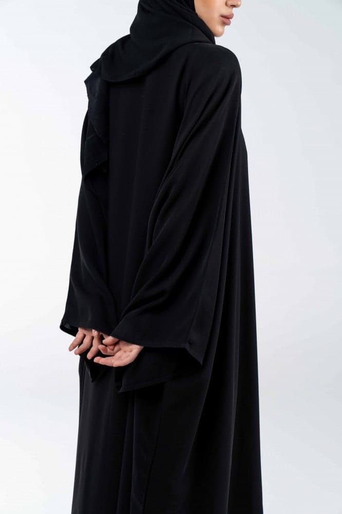 عباية طقطق بقصة منحنية