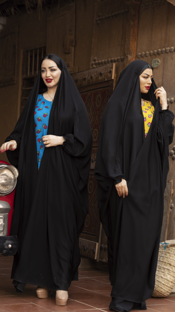 عباية رأس مفتوحة اكمام مطاط