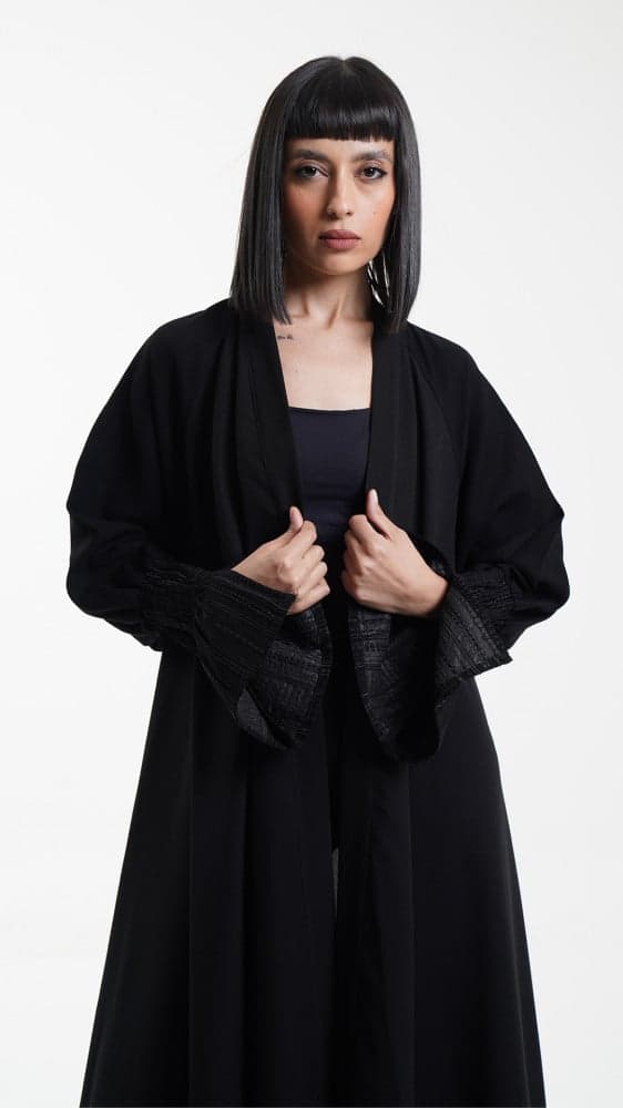 عباية مفتوحة باكمام كلوش مطاط