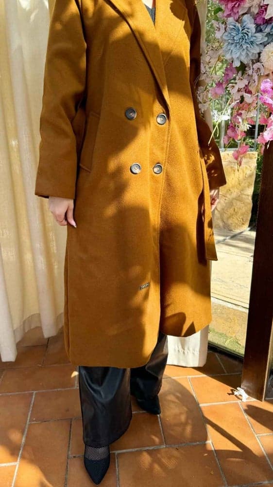 جاكيت شتوي جوخ بلون جملي