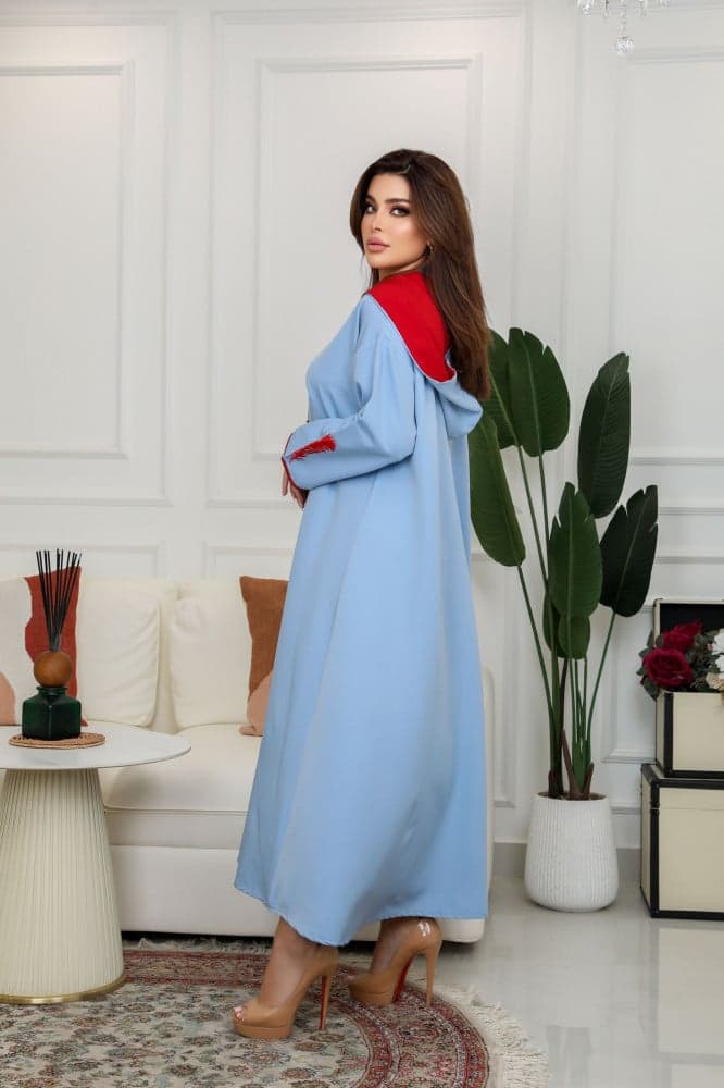 جلابية مطرزة بقبعة