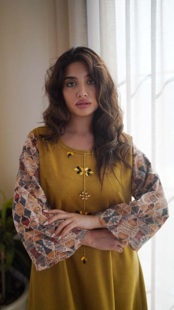 جلابية شتوية باكمام ملونة