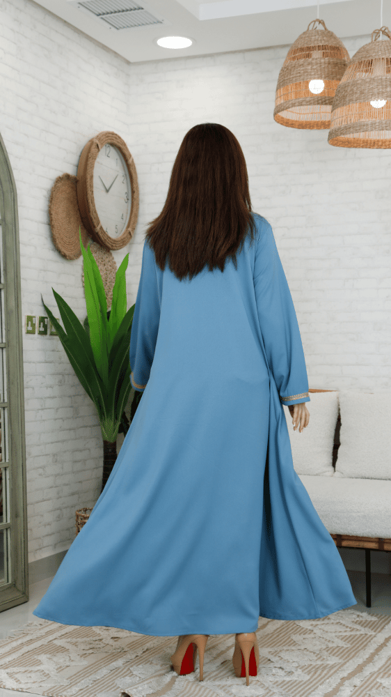 جلابية بلون سماوي مطرزه بذهبي