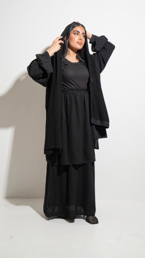 عبايه قطعتين ب3 طبقات واكمام مطاط