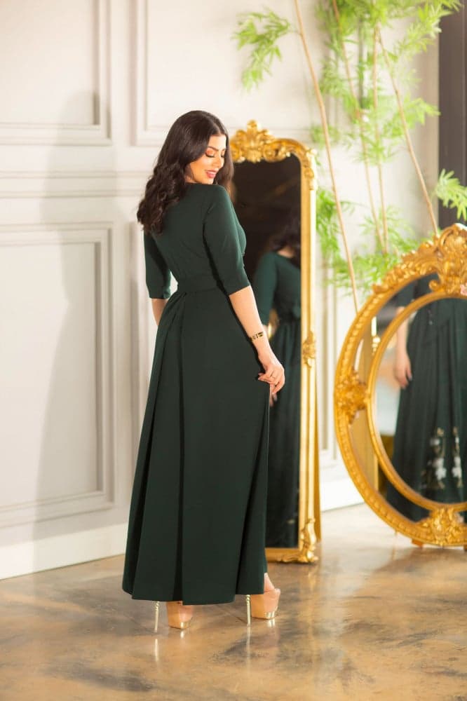 فستان زيتي مطرز