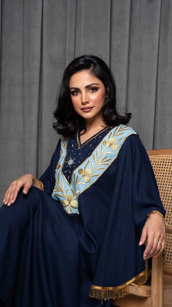 جلابية كحلي باكمام فخمة