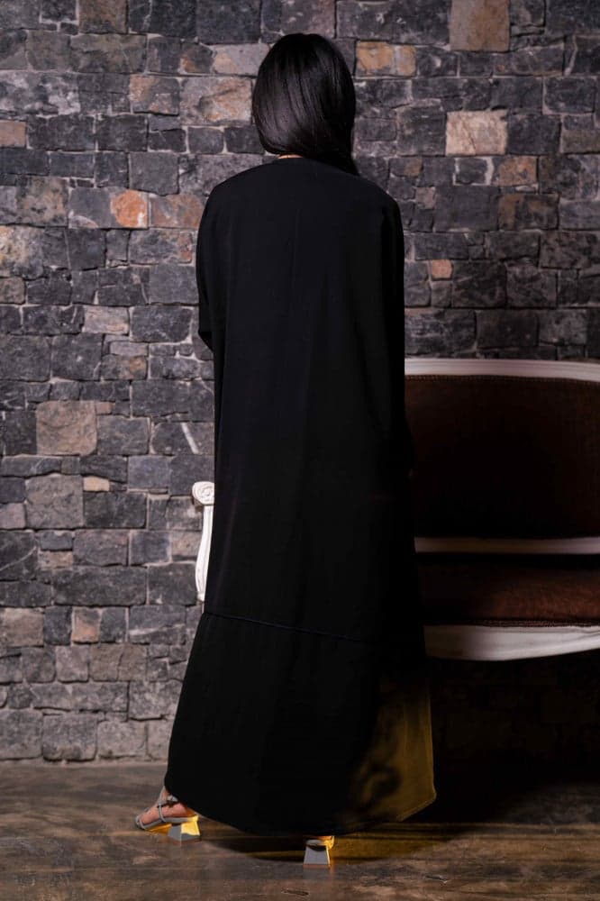 عباية سوداء بكم كحلى