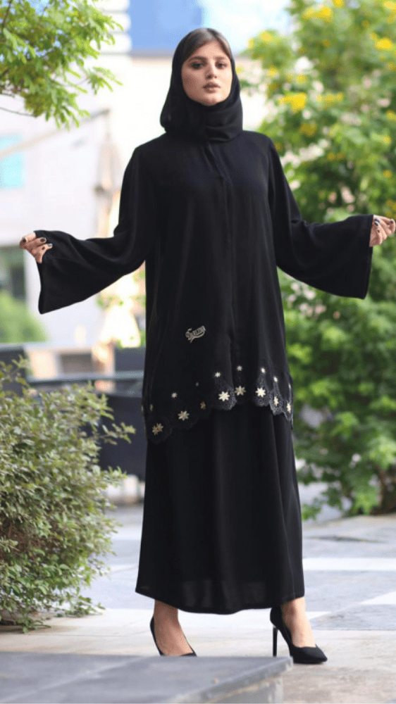 عبايه قطعتين منفصلة مطرزة