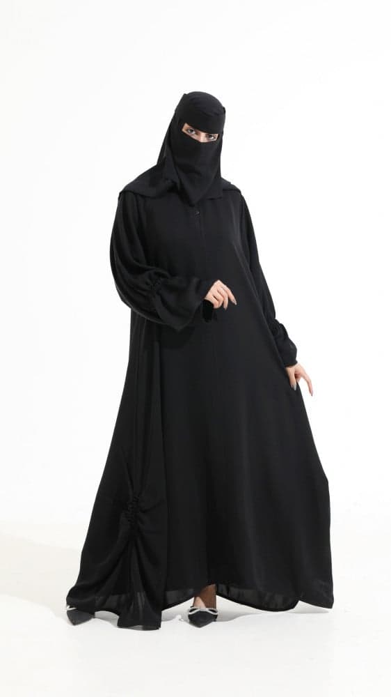 عباية بمطاط زم على الجوانب والاكمام