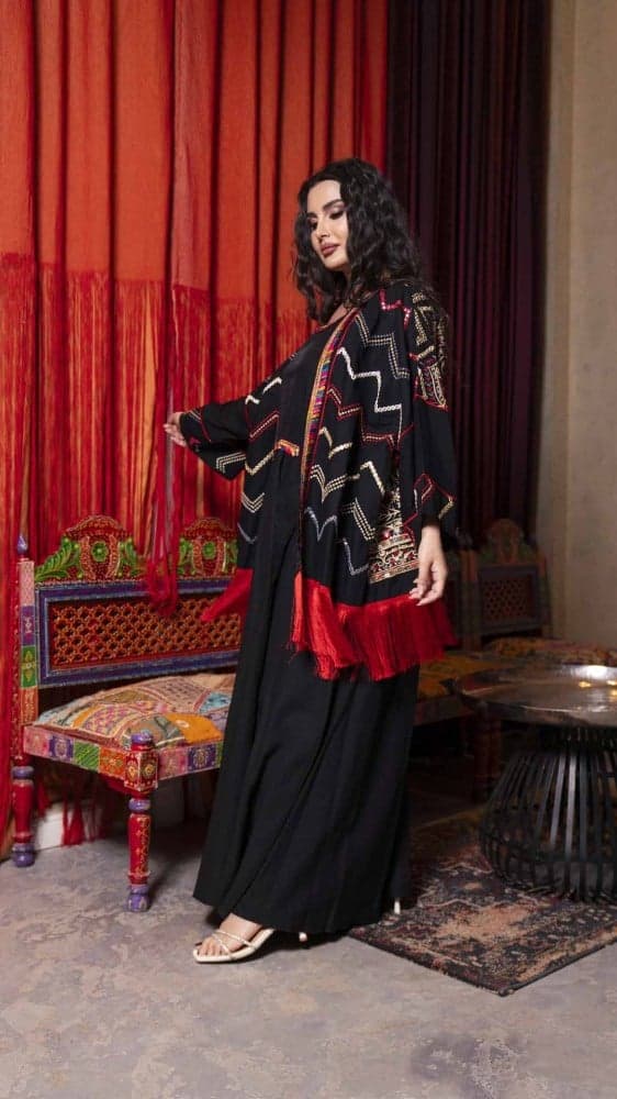 جلابية مع جاكيت