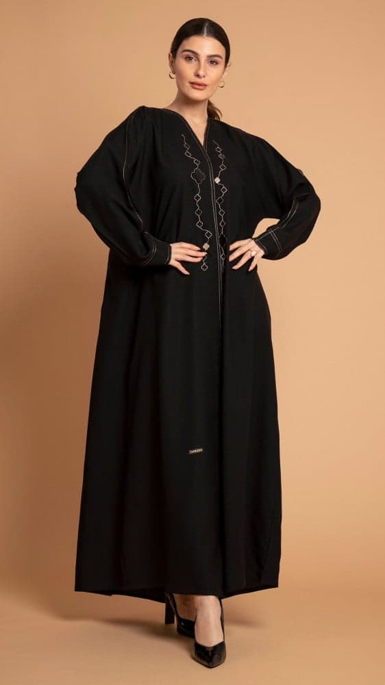 عباية بتطريز ذهبي ناعم