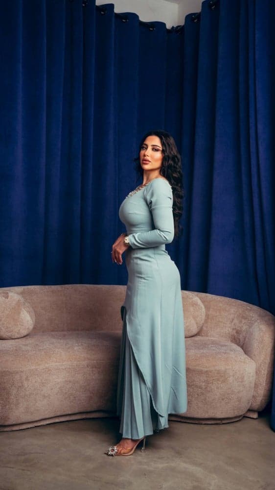 فستان تيفاني بقصة مكسرة