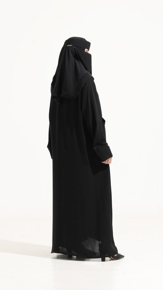 عباية بجيوب وسحاب مخفي