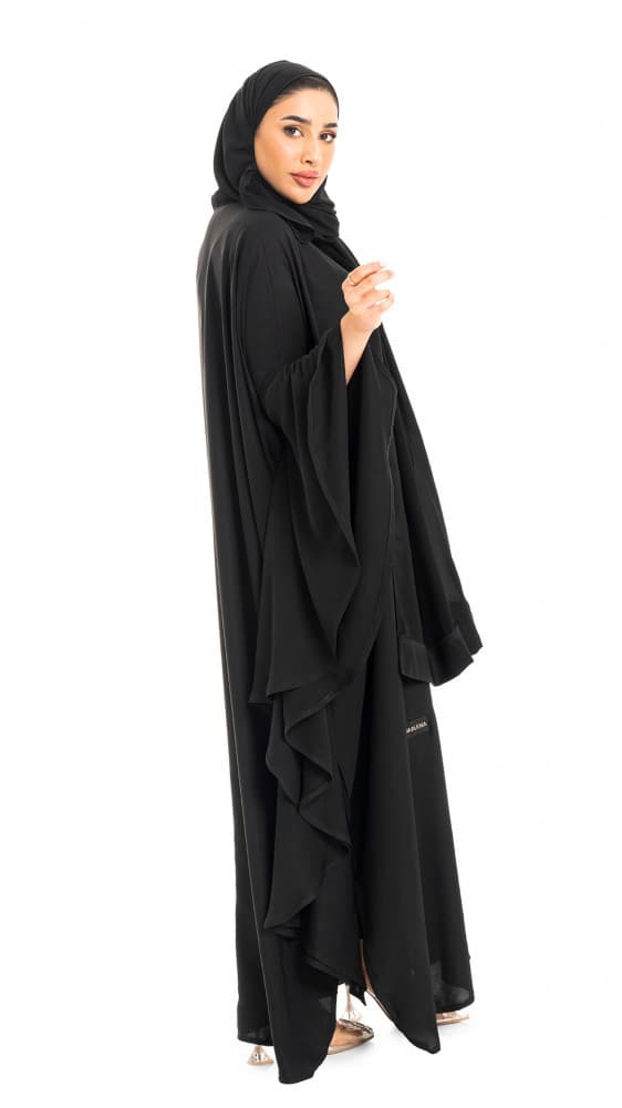 عباية باكمام جرسيه طويلة