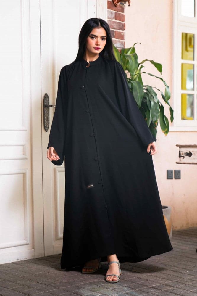 عبايه بأزره قماش وكولة بالرقبة