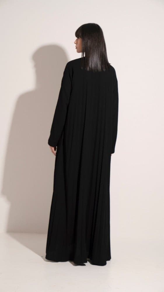 عباية بكسرات ناعمة