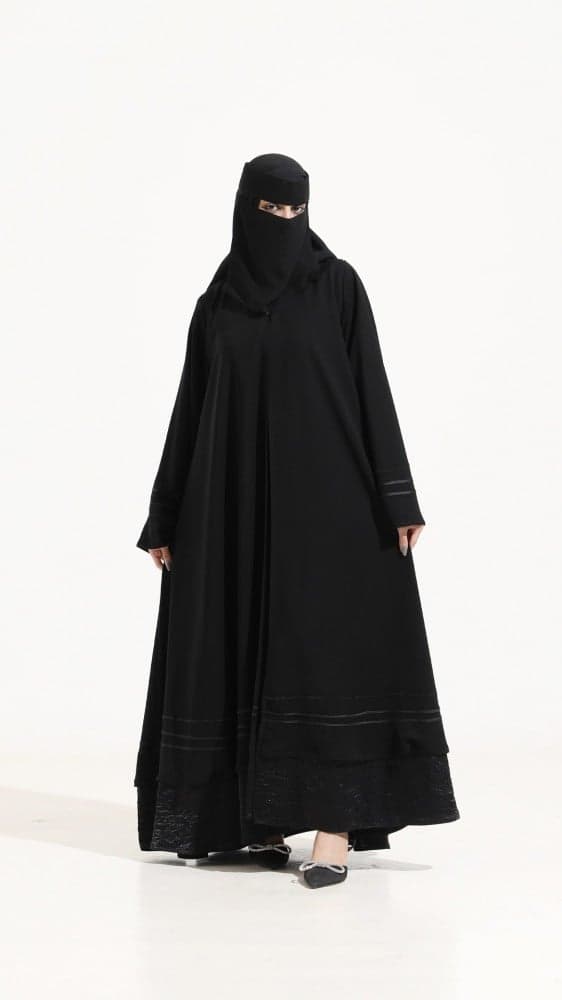 عباية طبقتين من الاسفل باكمام كلوش