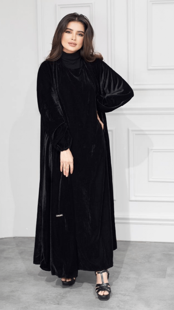 عباية شتوية قطيف مع فستان