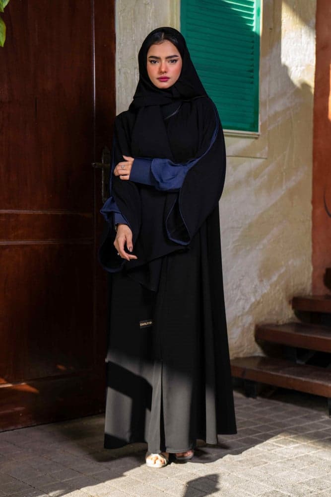 عبايه باكمام حرير