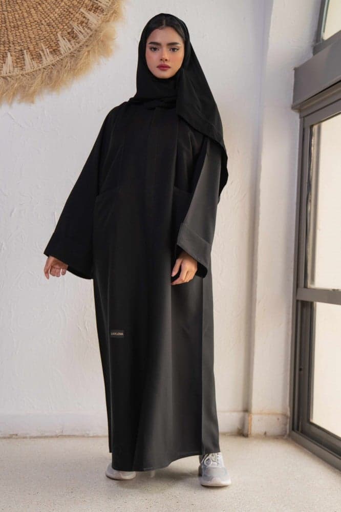 عباية بجيوب من الأمام