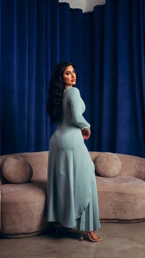 فستان تيفاني بقصة مكسرة