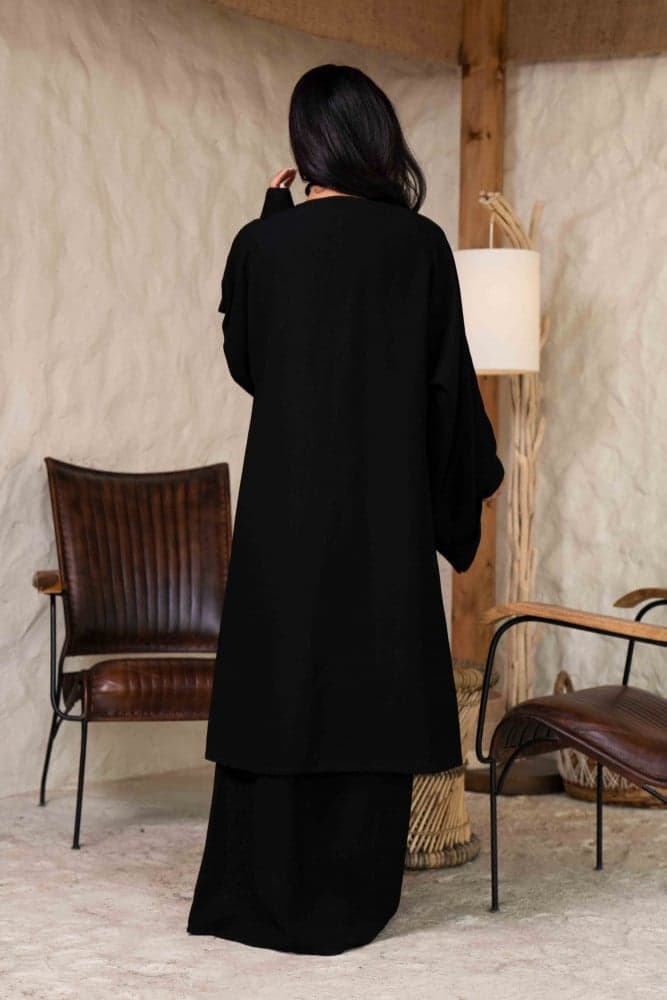 عباية قطعتين منفصلة تنورة مع جاكيت مطرز