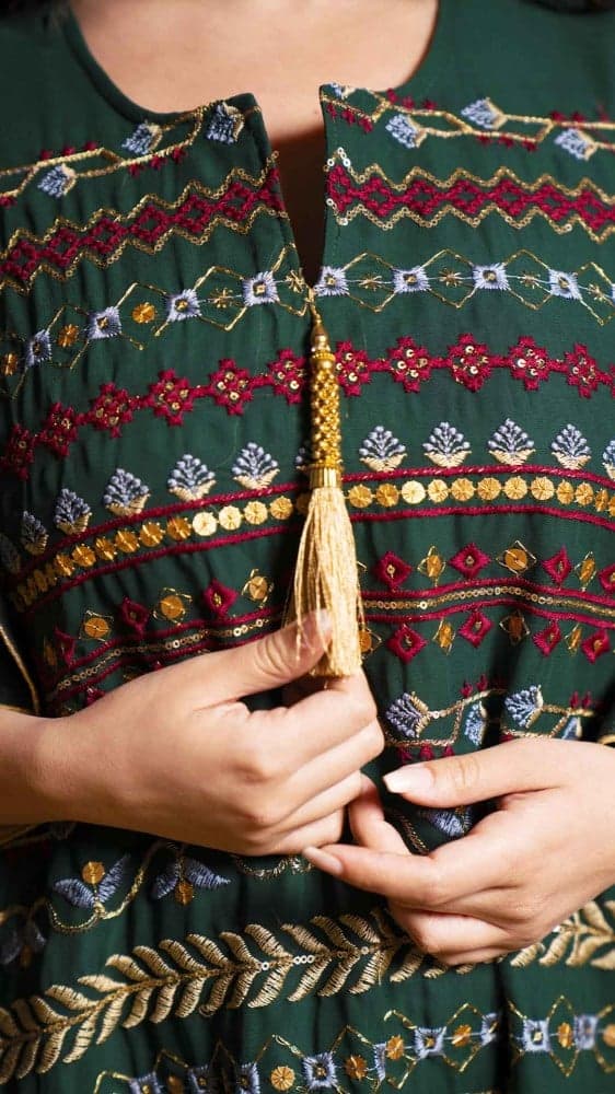 جلابية زيتي باكمام فخمة