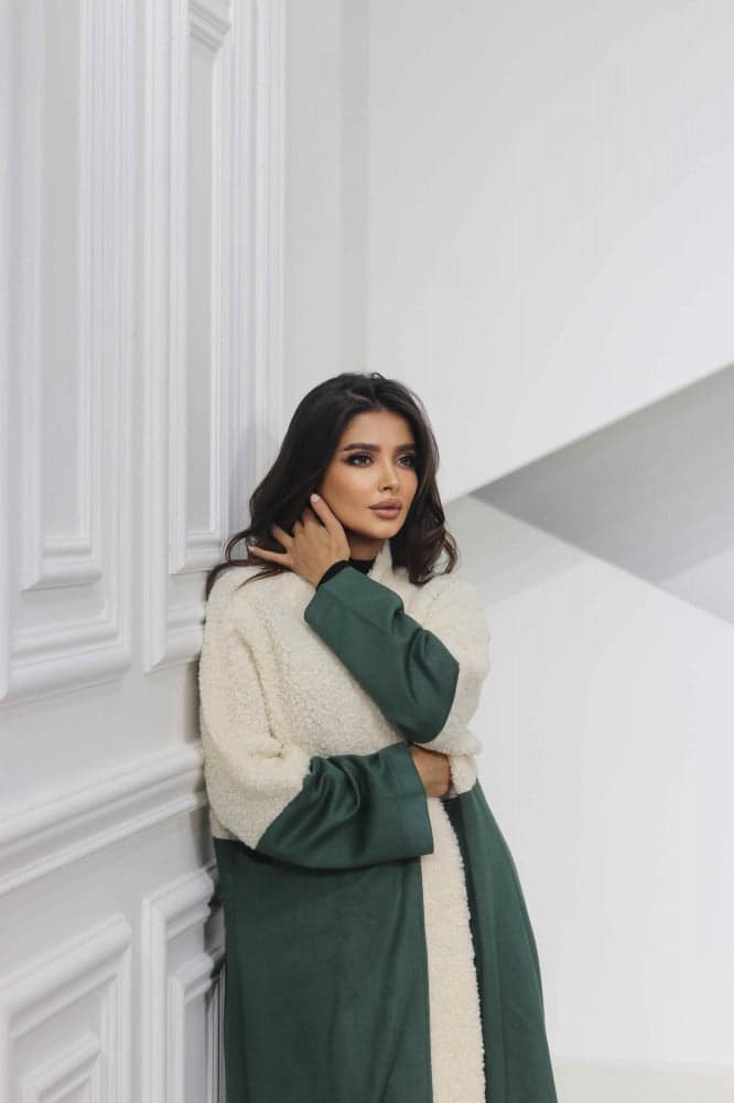 جاكيت بخامتين زيتي وبيج