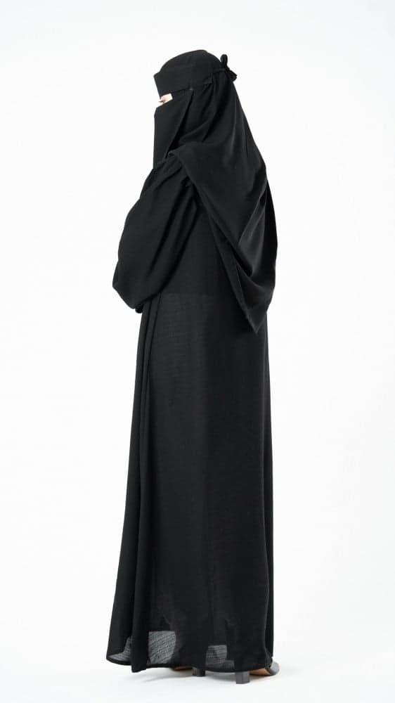 عبايه بكم فرنسي والاكتاف زينت بكسرات