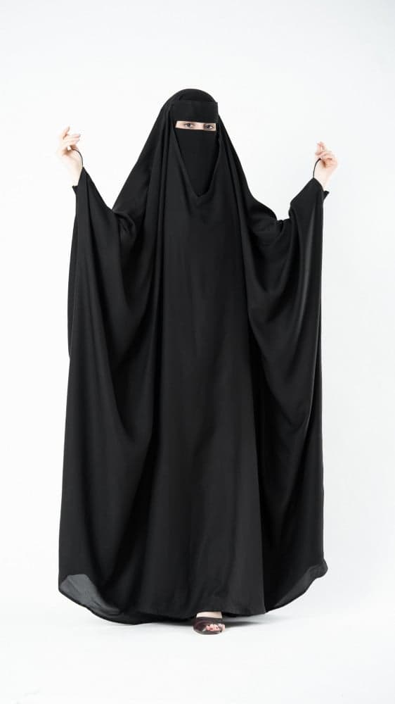 عباية رأس بخيط على الاصبع