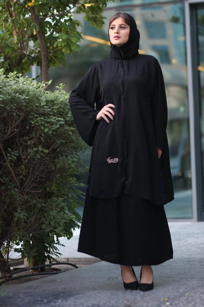 عبايه قطعتين منفصلة مطرزه