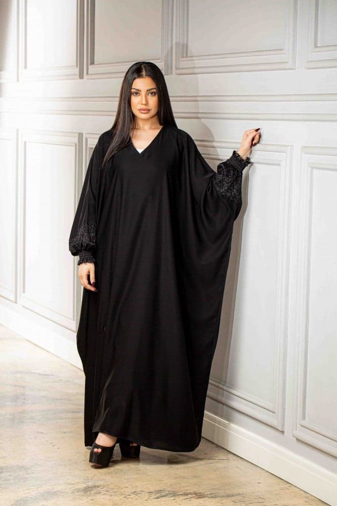 عباية بشت فضفاضه بكم دانتيل