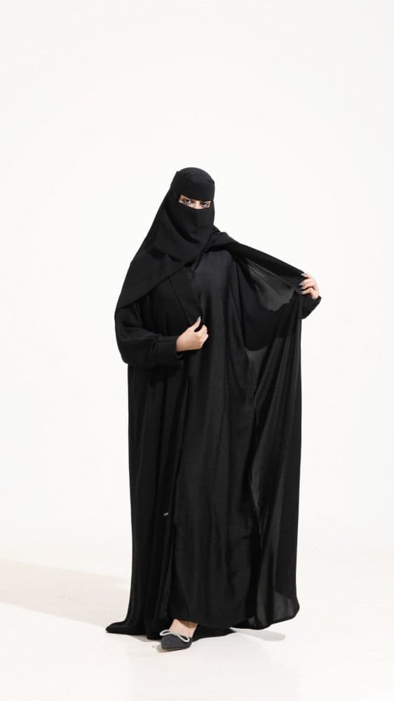 عباية بفستان متصل
