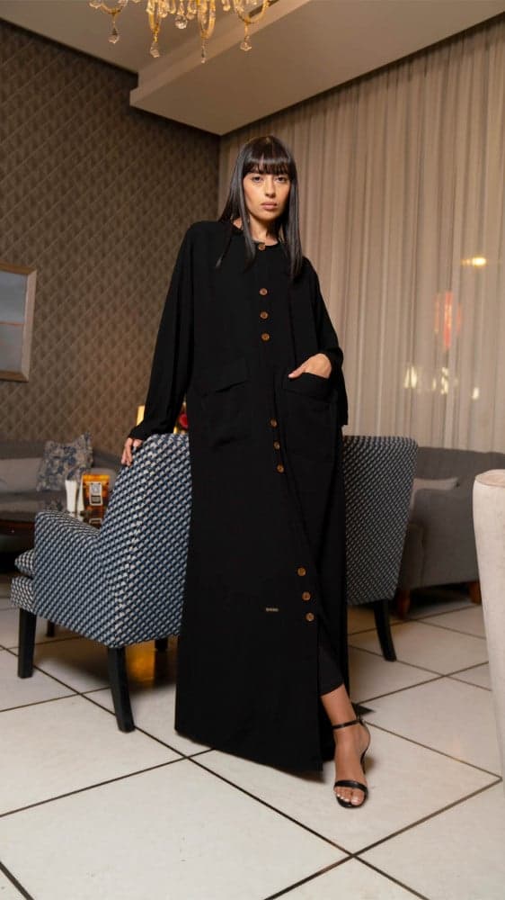 عباية جيوب وتغلق بازرة بلون نحاسي