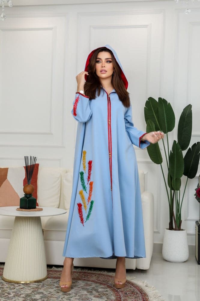 جلابية مطرزة بقبعة