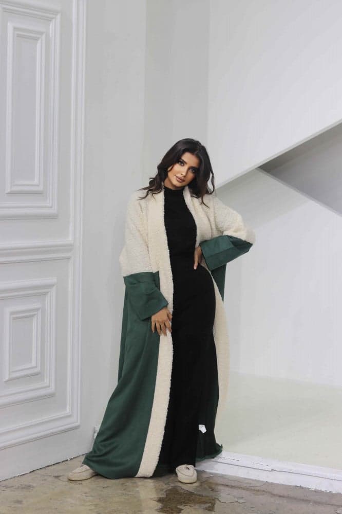 جاكيت بخامتين زيتي وبيج