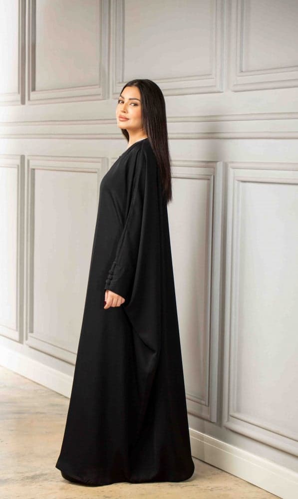 عباية بشت مفتوحة بأكمام أزره