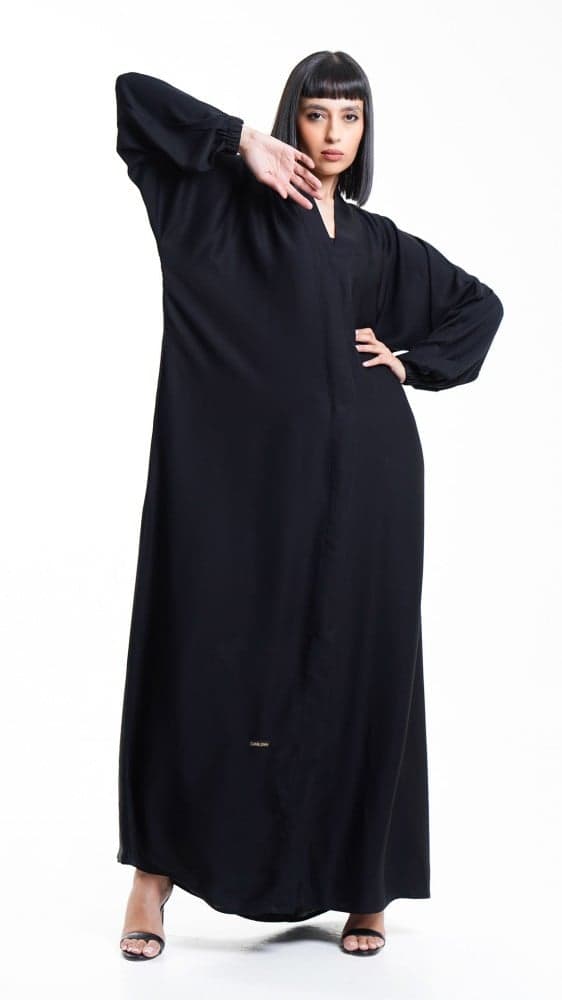 عباية ساده باكمام مطاط وجيوب مخفية