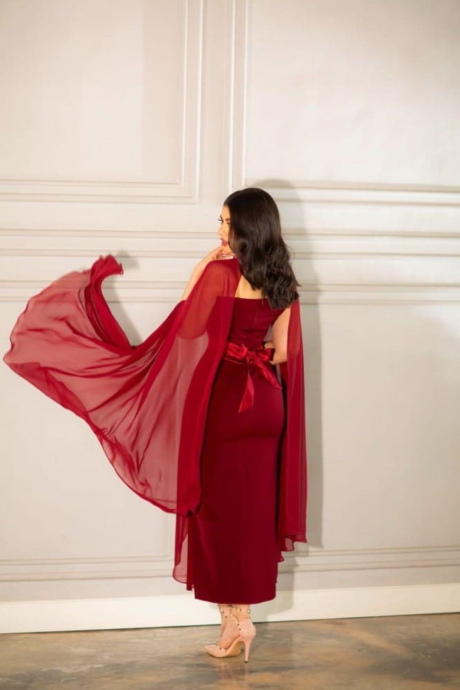 فستان سهرة عنابي